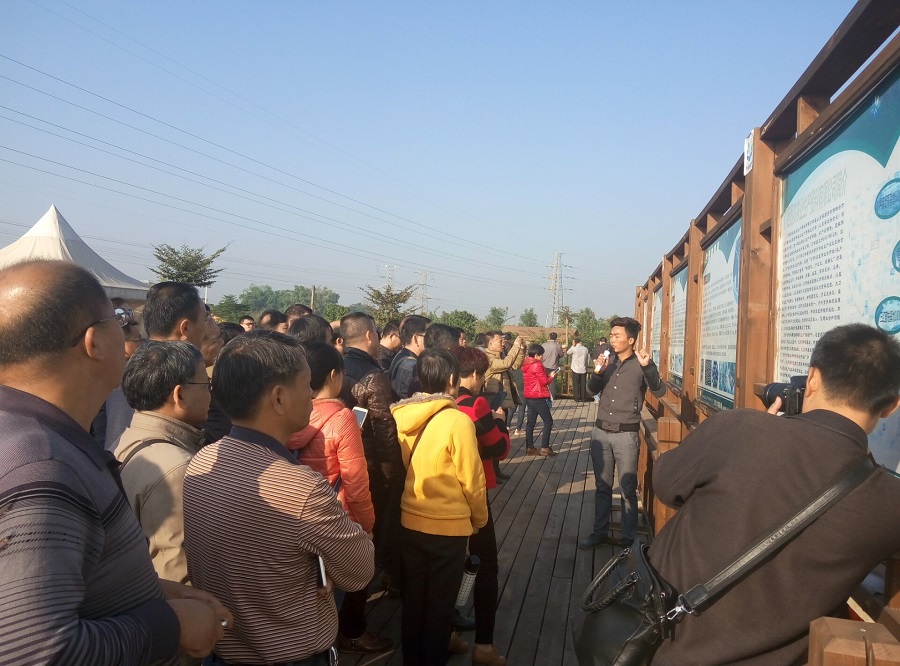 劳克瑞带队参加区新型职业农民培育农民田间学校师资培训班.jpg